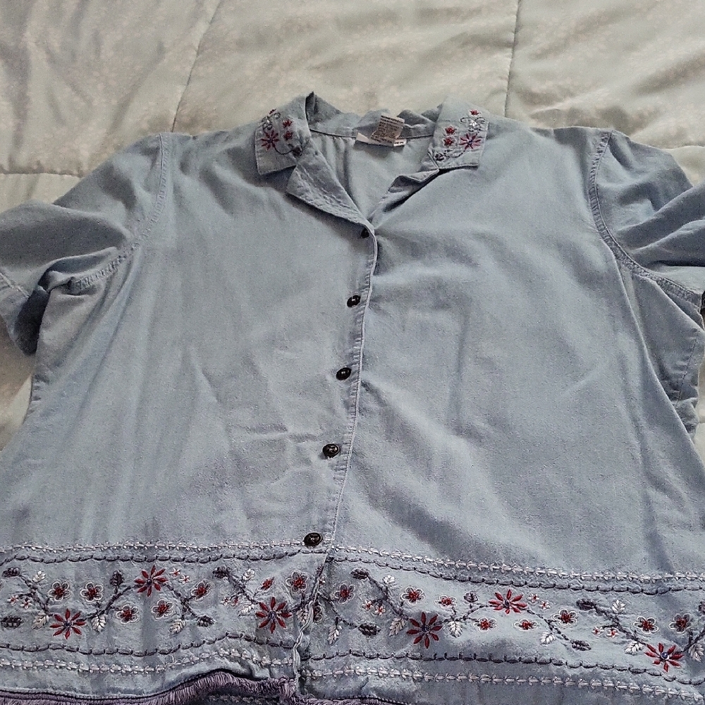 Alfred Dunner Light Blue Cotton Shirt eith embroidery